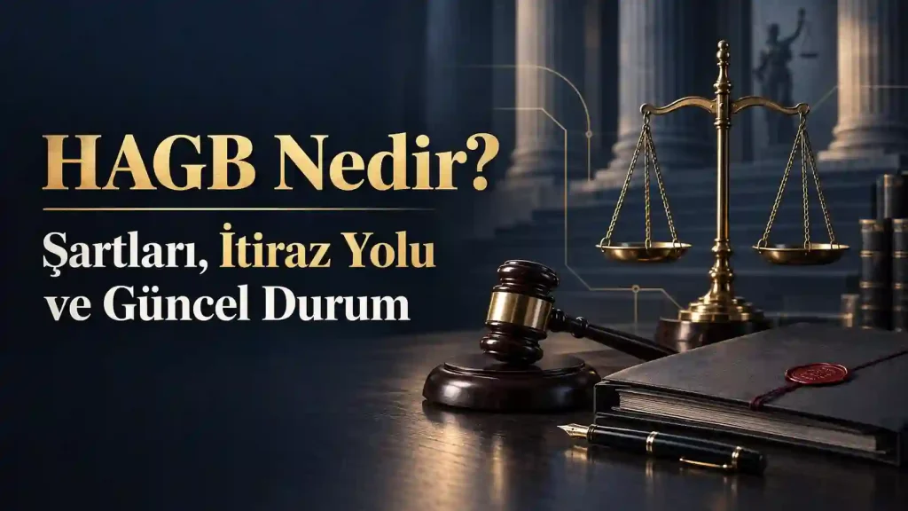 Hükmün açıklanmasının geri bırakılması HAGB kavramını ve AYM'nin iptal kararını sembolize eden adalet terazisi ve kum saati illüstrasyonu